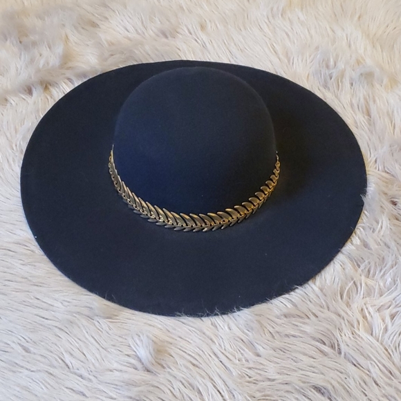 Accessories - Large Black and Gold Floppy Hat